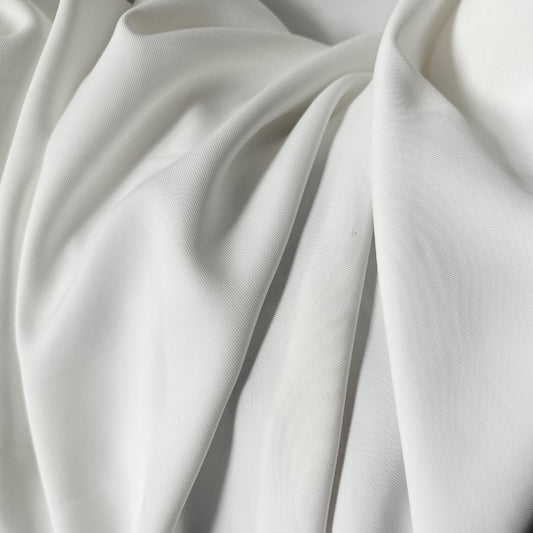 Mönsterpaket Kjol Emilia i Triacetat Vit - 50something