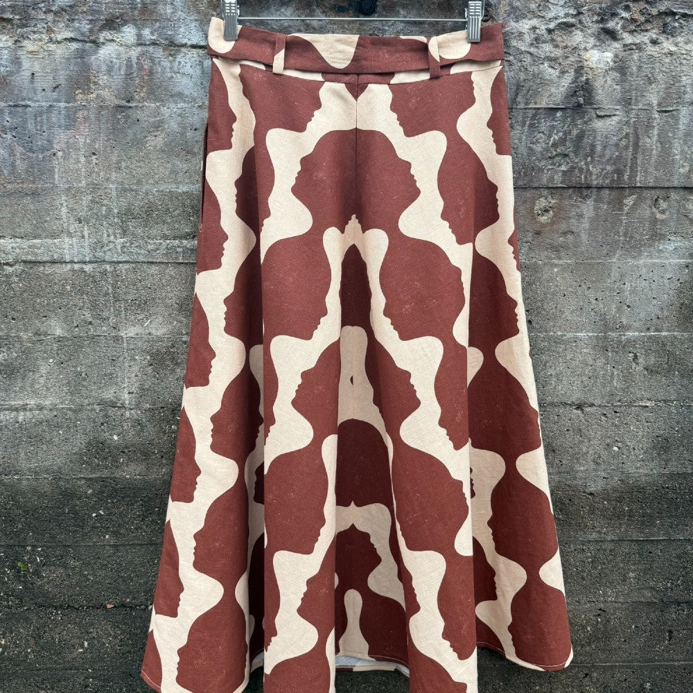 Emilia kjol i Lisa Bengtssons tyg Leila