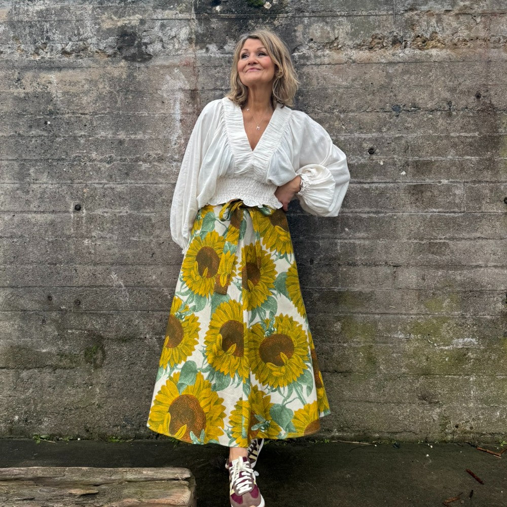 Emilia kjol i Lisa Bengtssons tyg Sunday