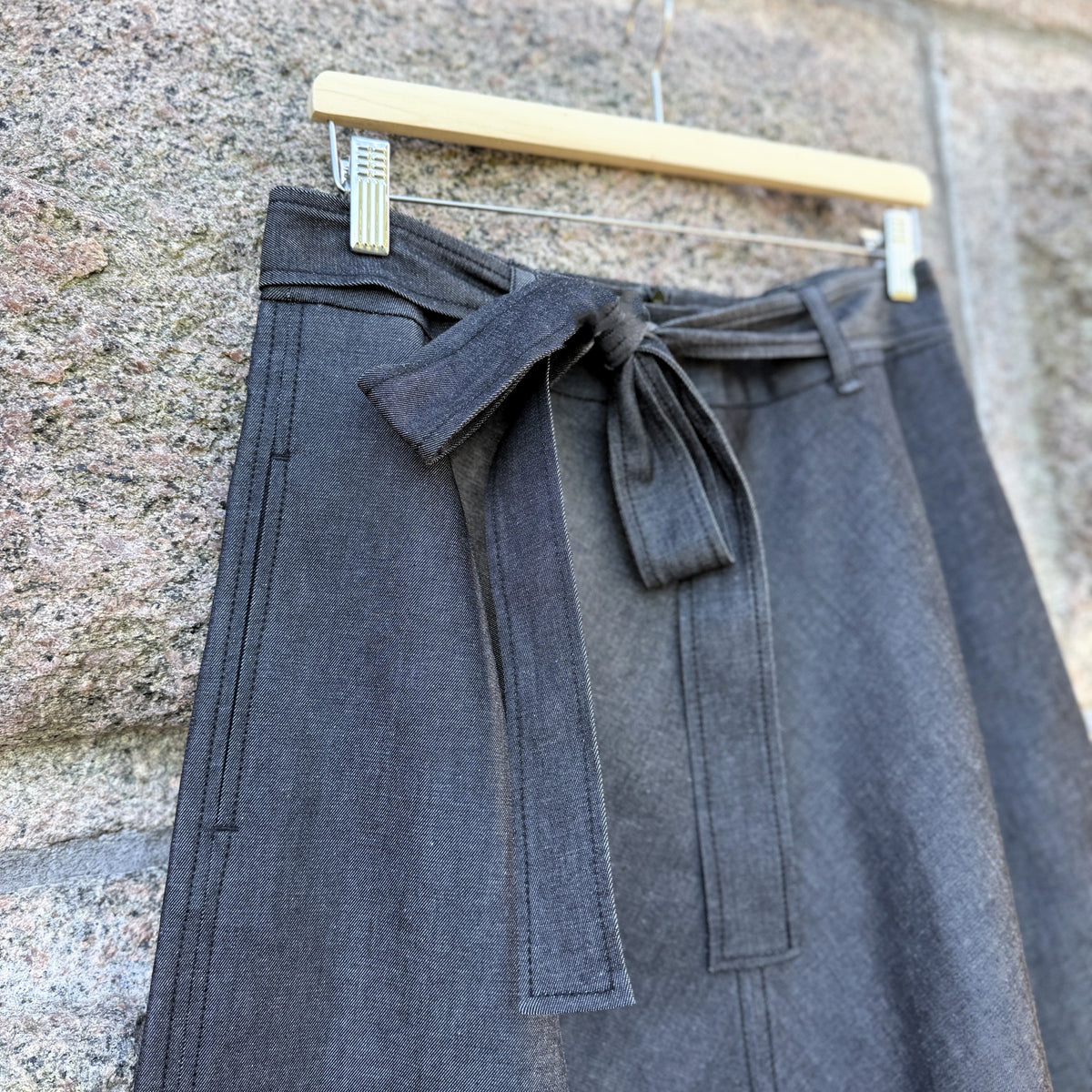 Tie blouse Birgitta Black/White
