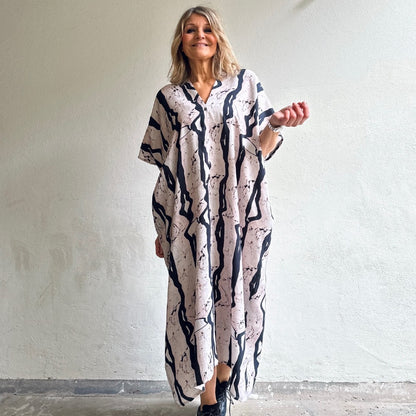 Kaftan Dagny Vit & Svart "Vågor" - 50something